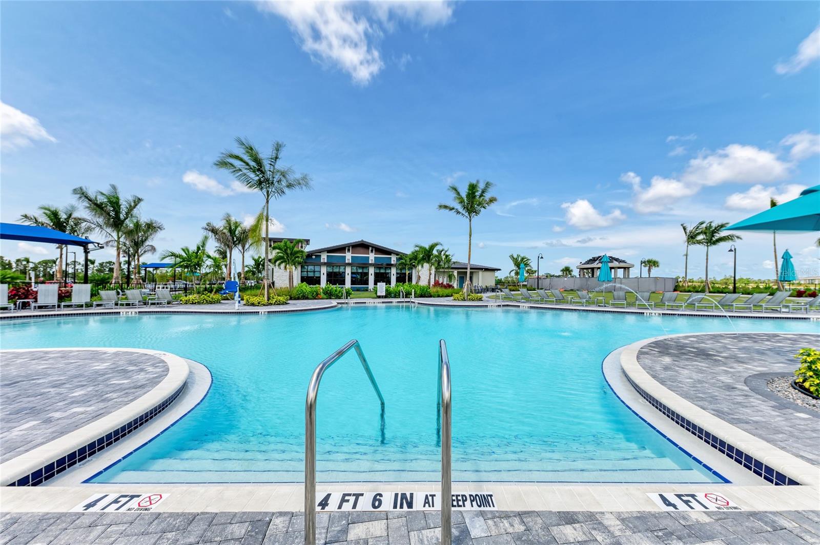 WELLEN PARK GOLF & COUNTRY CLUB - Residential