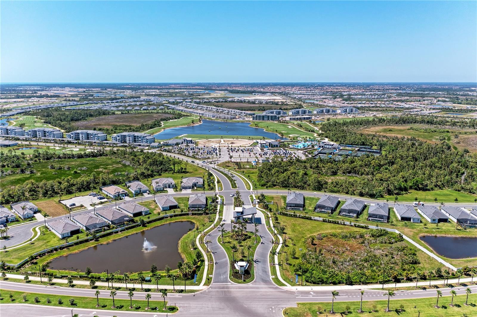WELLEN PARK GOLF & COUNTRY CLUB - Residential