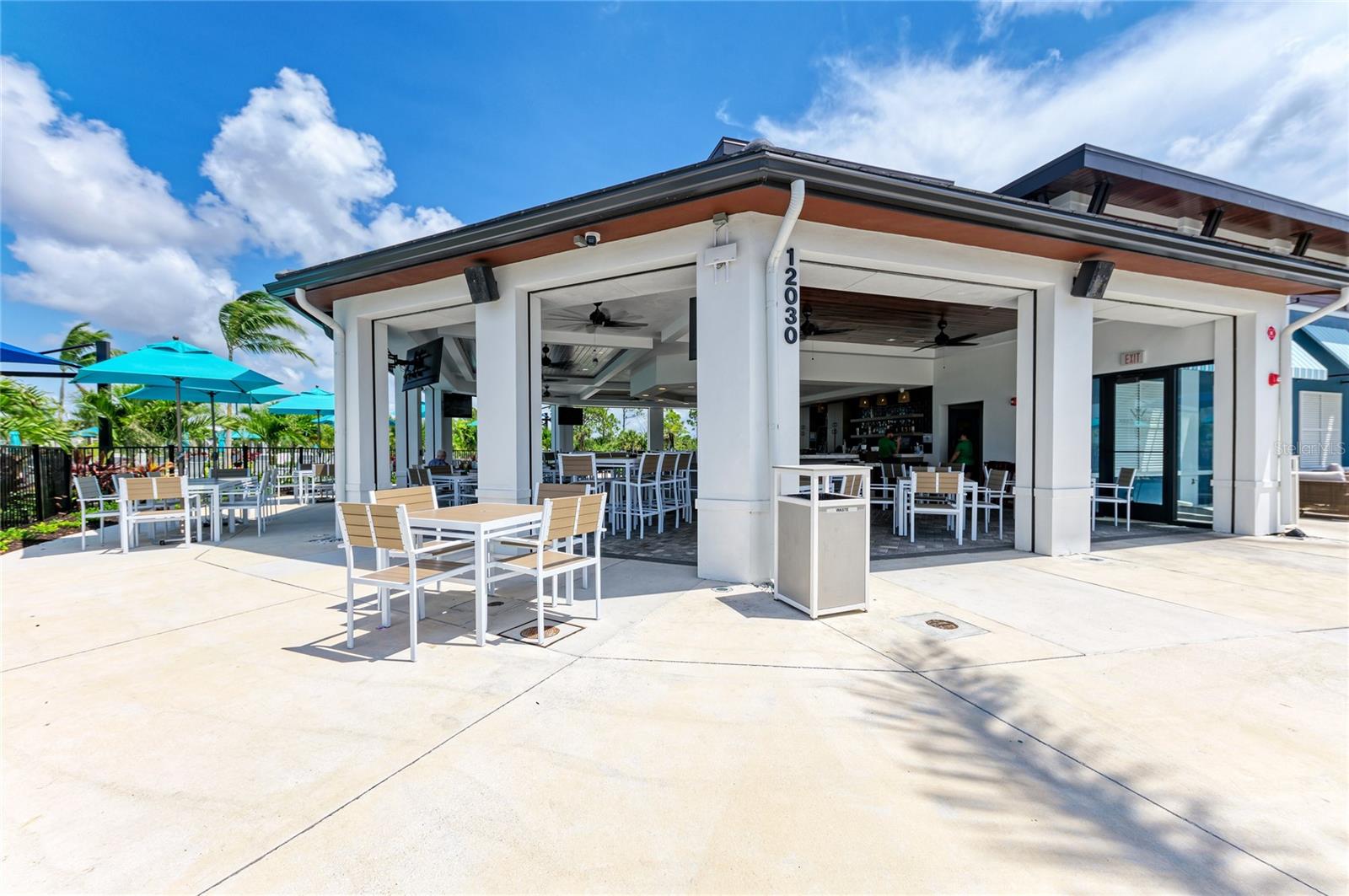 WELLEN PARK GOLF & COUNTRY CLUB - Residential
