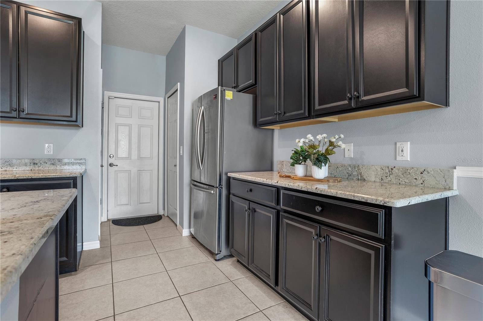 2431 WAXWING WAY