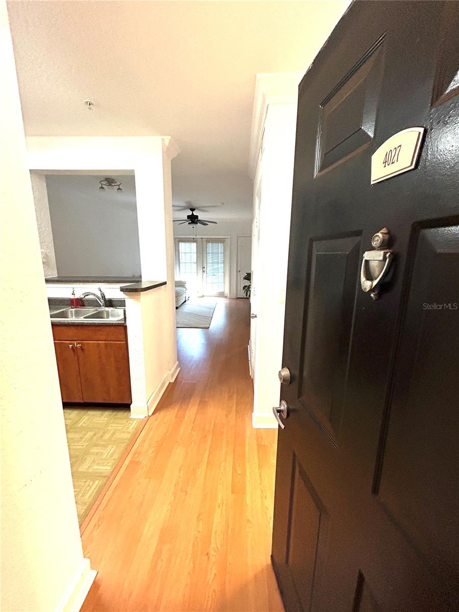 304 E SOUTH STREET 4027