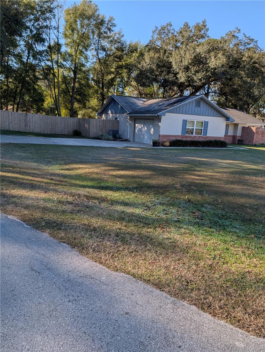 Photo of 5070 NE 4th Street, Ocala, FL 34470 (MLS # A4678586)