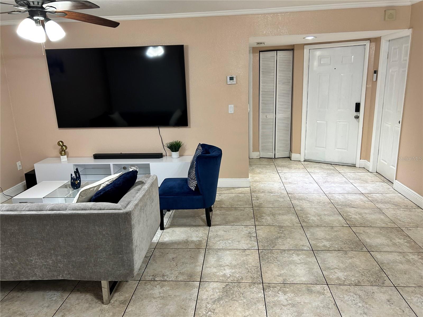 1017 WASHINGTON CIRCLE 1017B