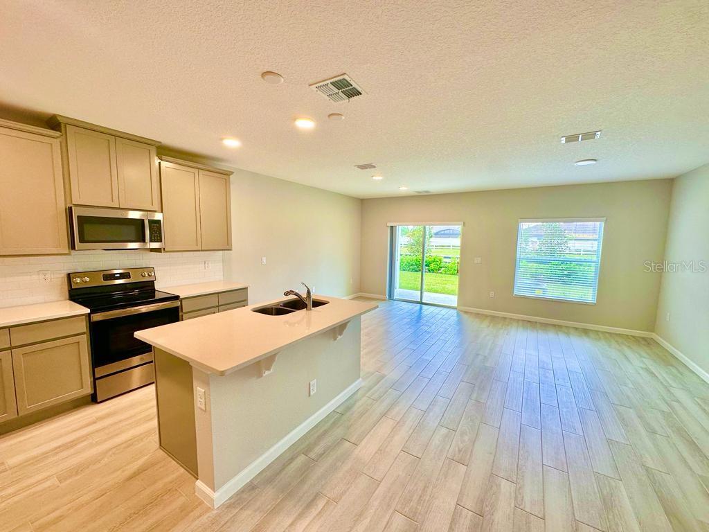 2834 NARCOOSSEE COMMONS WAY