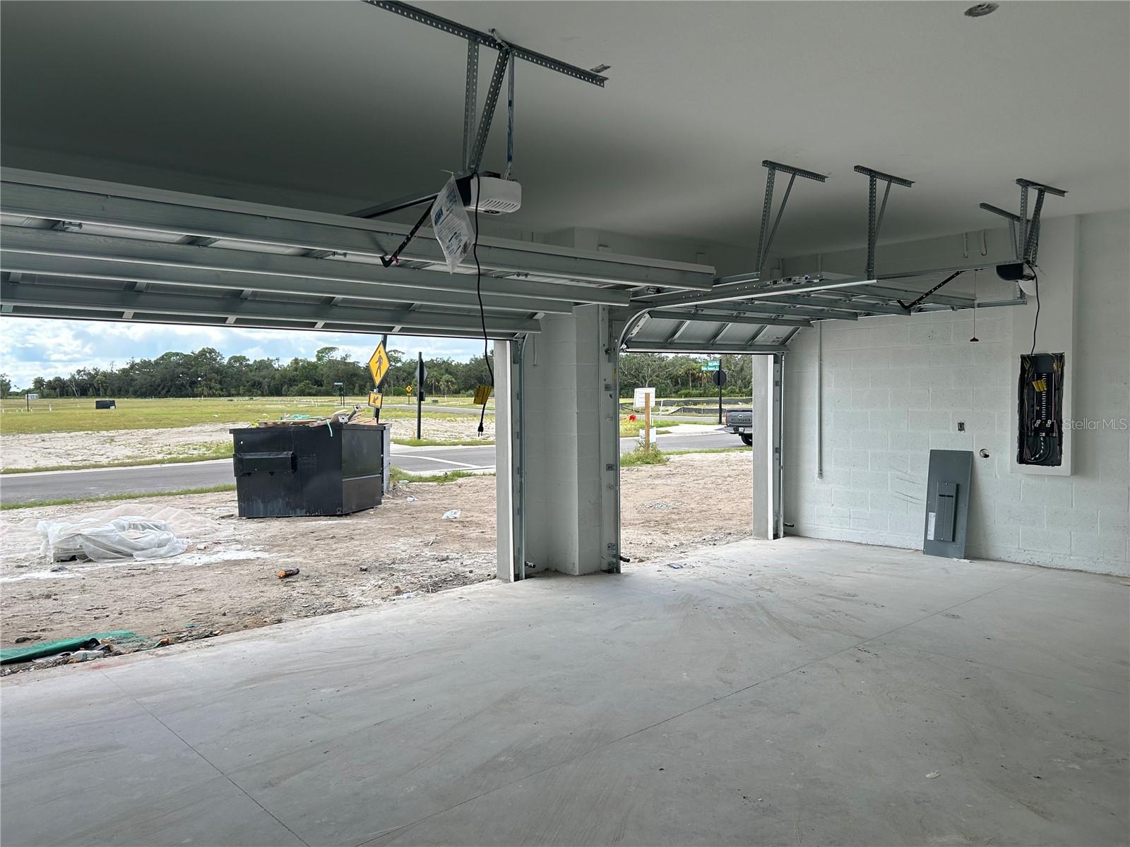 OAKFIELD TRAILS WEST - Residential