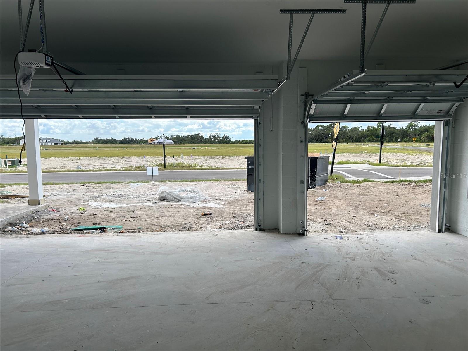 OAKFIELD TRAILS WEST - Residential