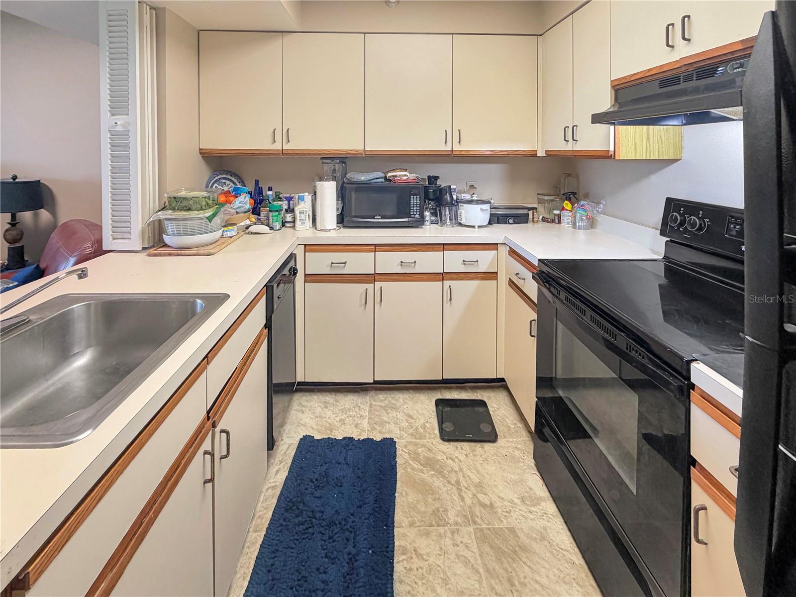 2333 FEATHER SOUND DRIVE C507