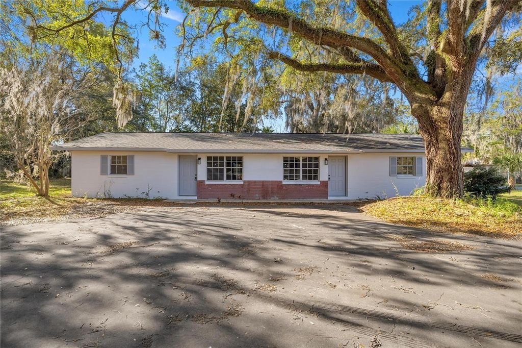 Photo of 403 NE 26th Court, Ocala, FL 34470 (MLS # OM715609)