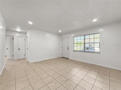 Tiny photo for 403 NE 26th Court, Ocala, FL 34470 (MLS # OM715609)