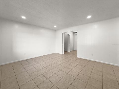 Tiny photo for 403 NE 26th Court, Ocala, FL 34470 (MLS # OM715609)