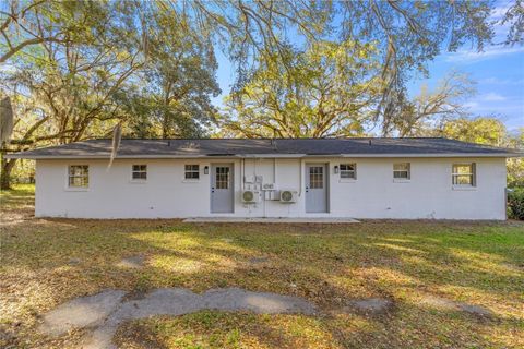 Tiny photo for 403 NE 26th Court, Ocala, FL 34470 (MLS # OM715609)