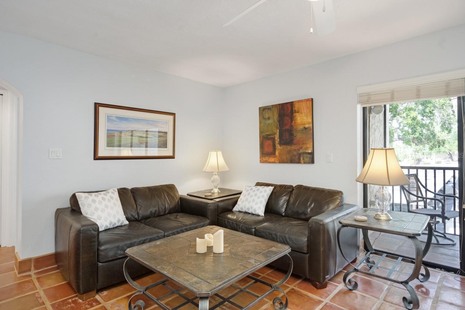 BAY OAKS - Residential