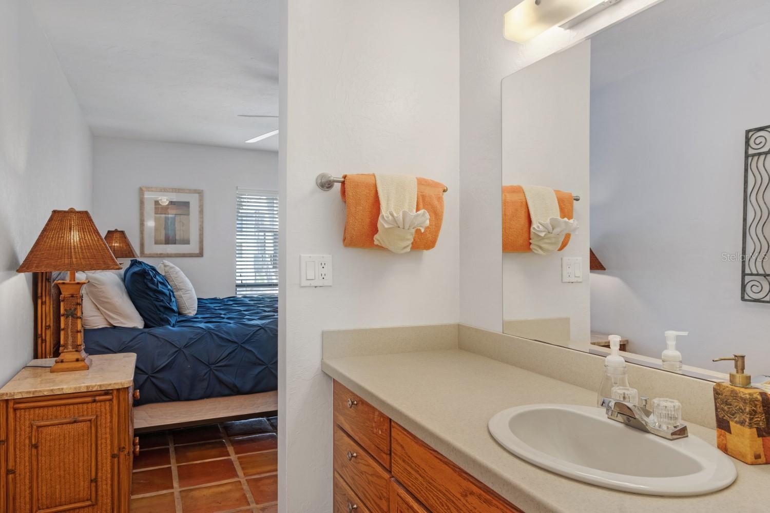 BAY OAKS - Residential