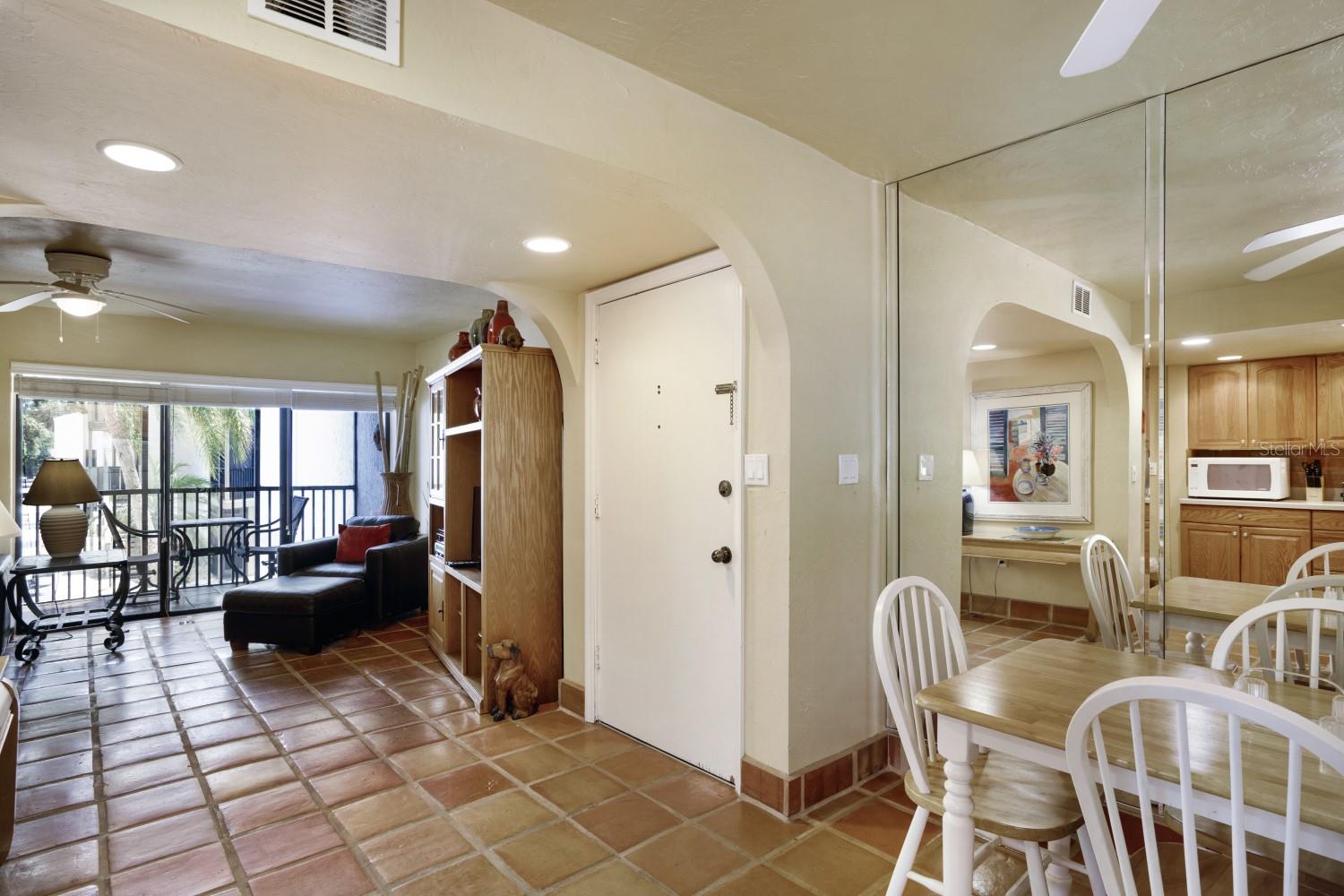 BAY OAKS - Residential