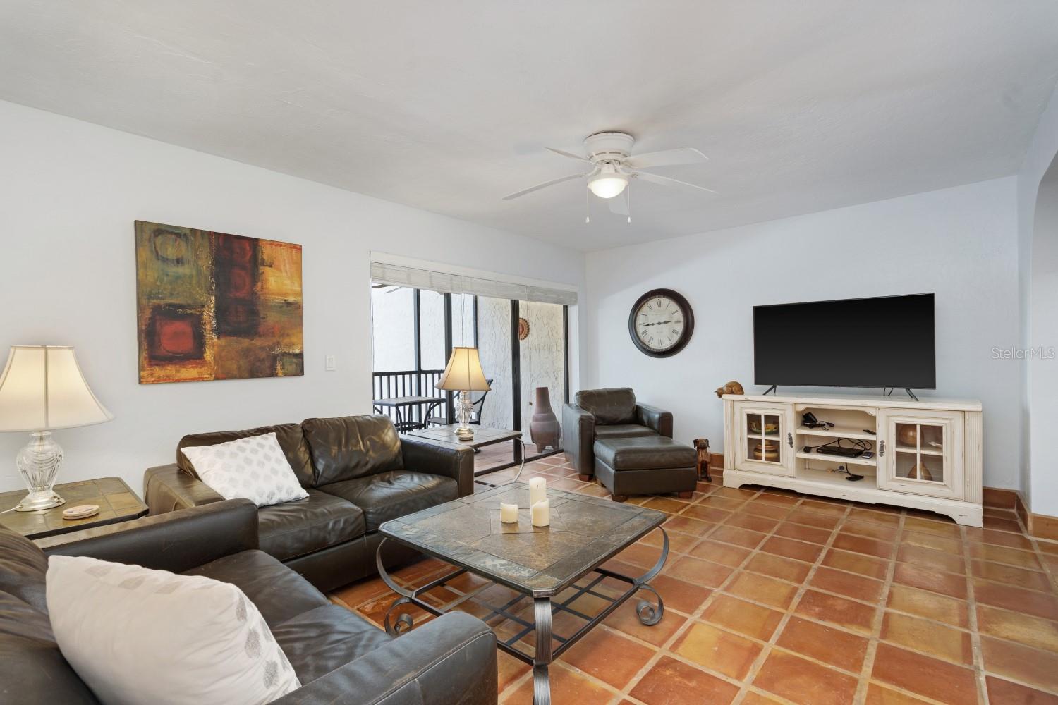 BAY OAKS - Residential