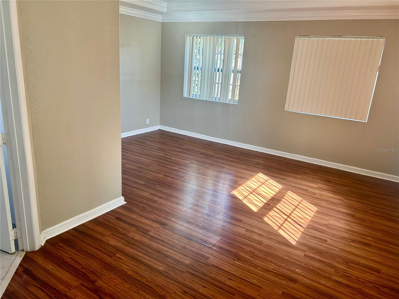 HOLLYWOOD 1-21 B - Residential