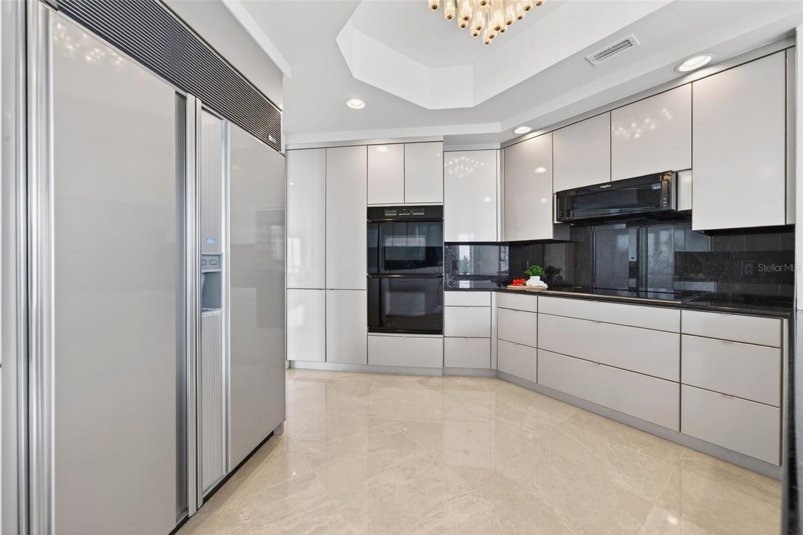 THE TOWER RESIDENCES - Residential