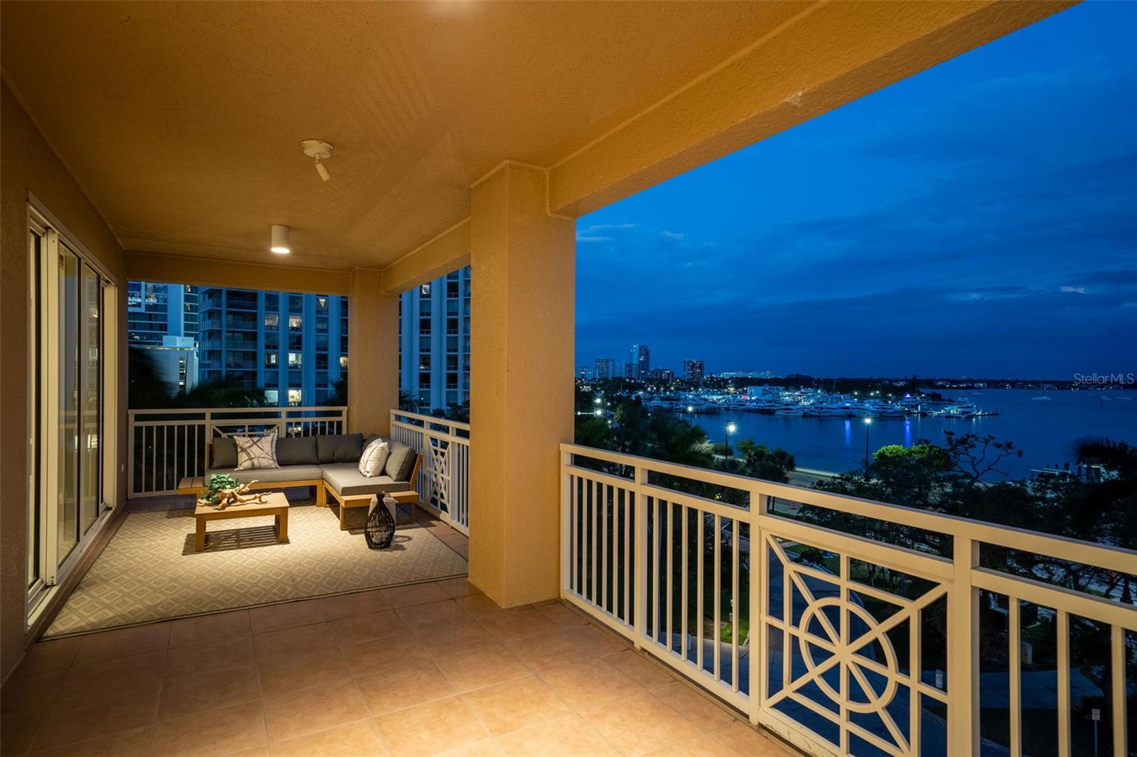 THE TOWER RESIDENCES - Residential