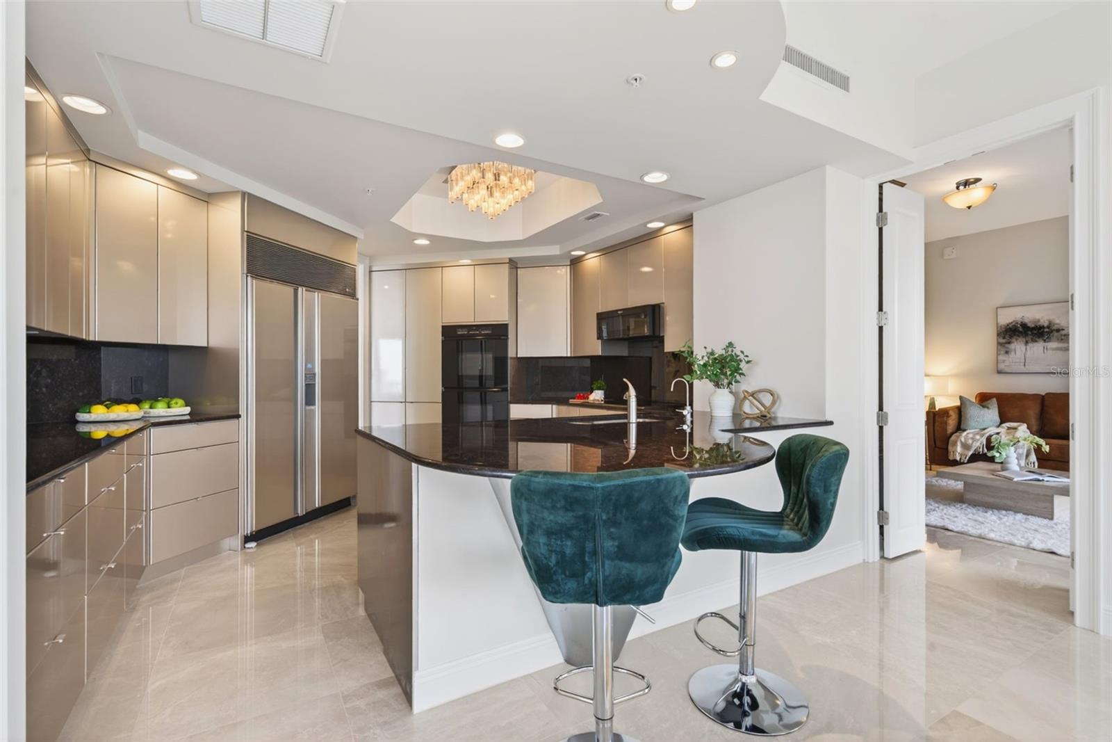 THE TOWER RESIDENCES - Residential