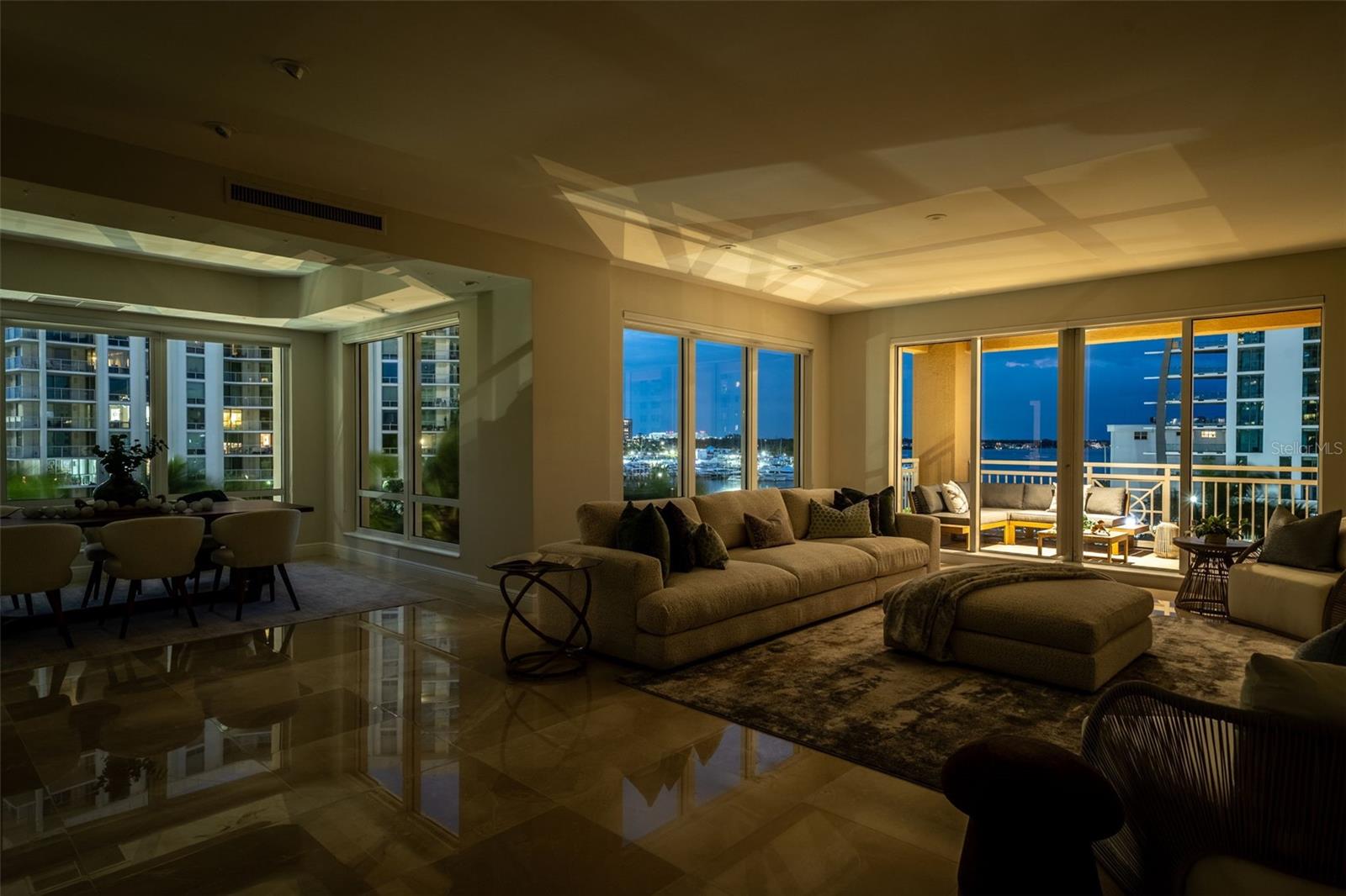 THE TOWER RESIDENCES - Residential