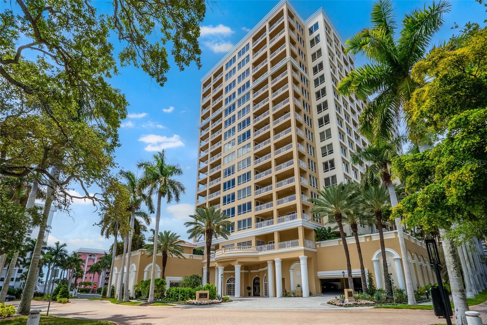 THE TOWER RESIDENCES - Residential