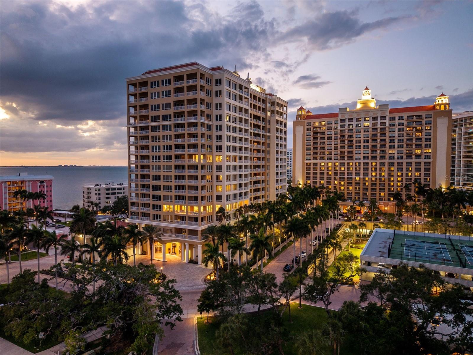 THE TOWER RESIDENCES - Residential