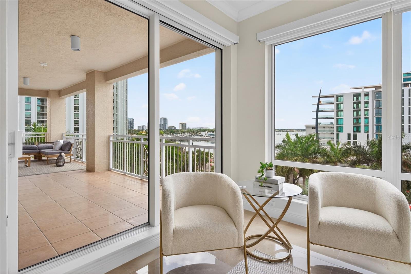 THE TOWER RESIDENCES - Residential