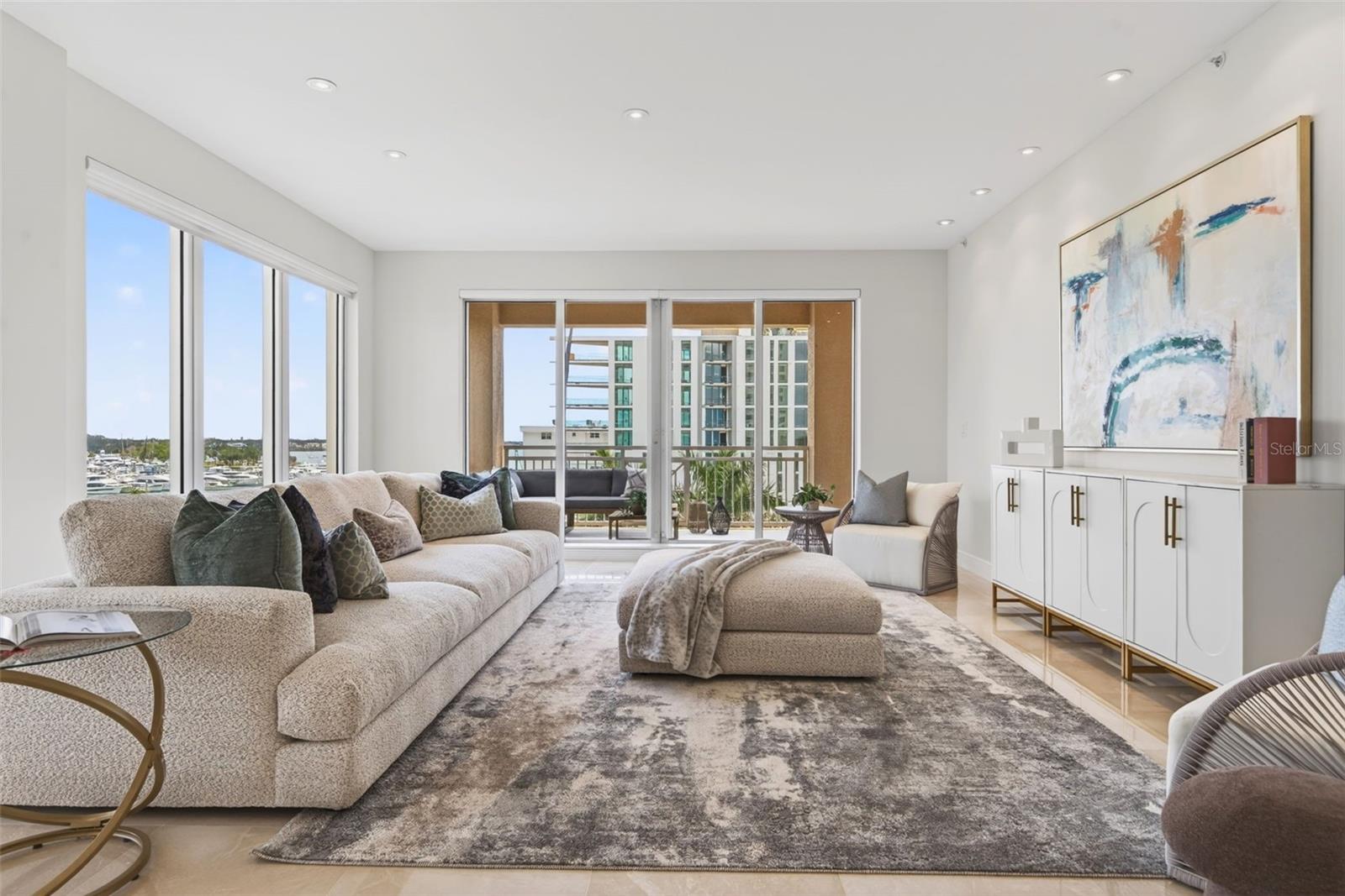THE TOWER RESIDENCES - Residential