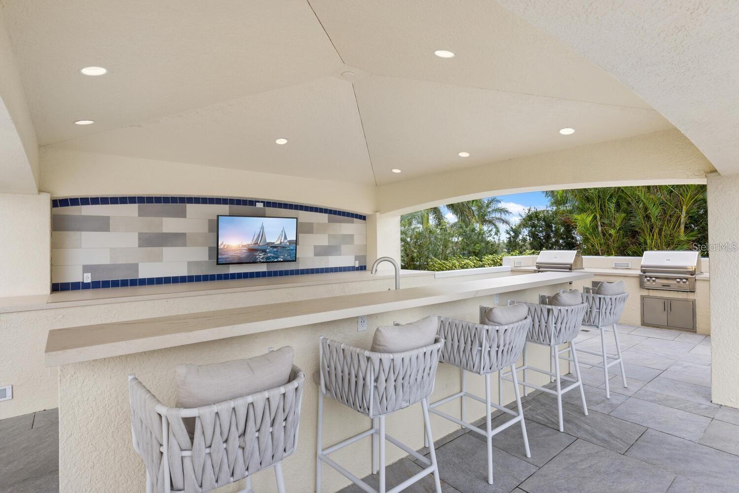 THE TOWER RESIDENCES - Residential