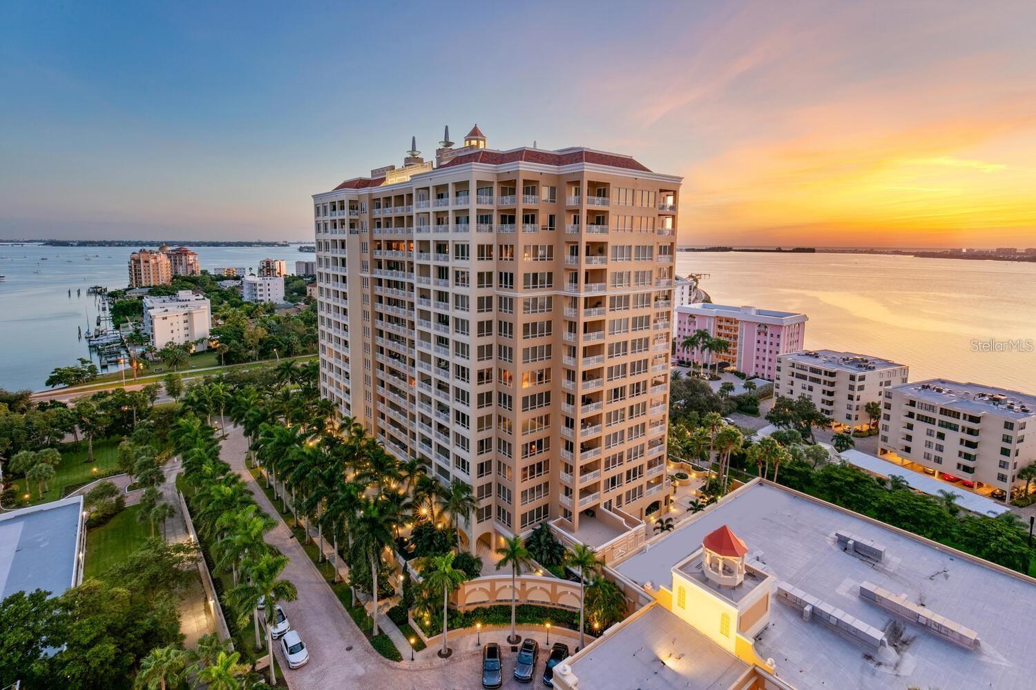 THE TOWER RESIDENCES - Residential