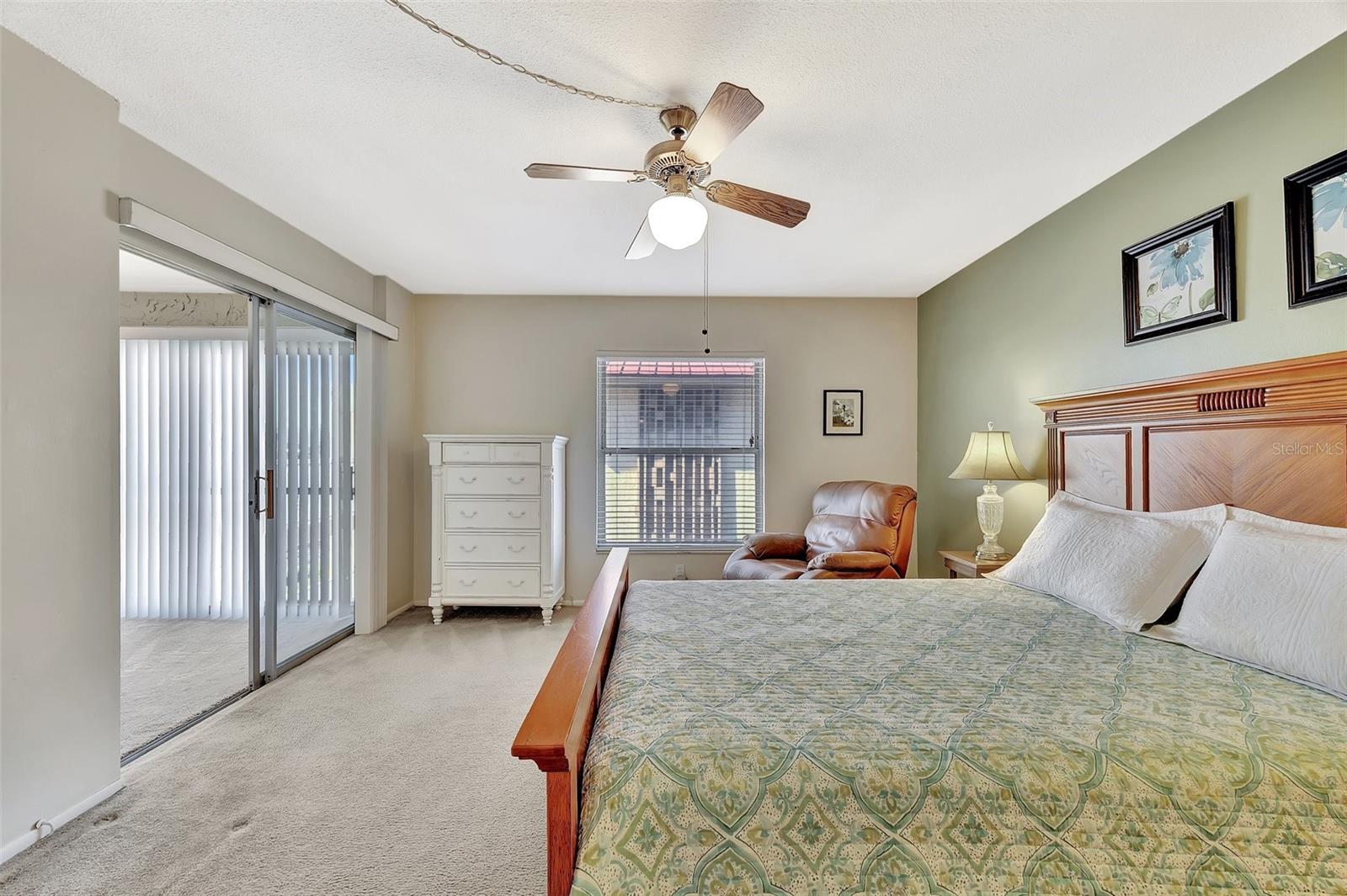 113 ISLAND WAY 241