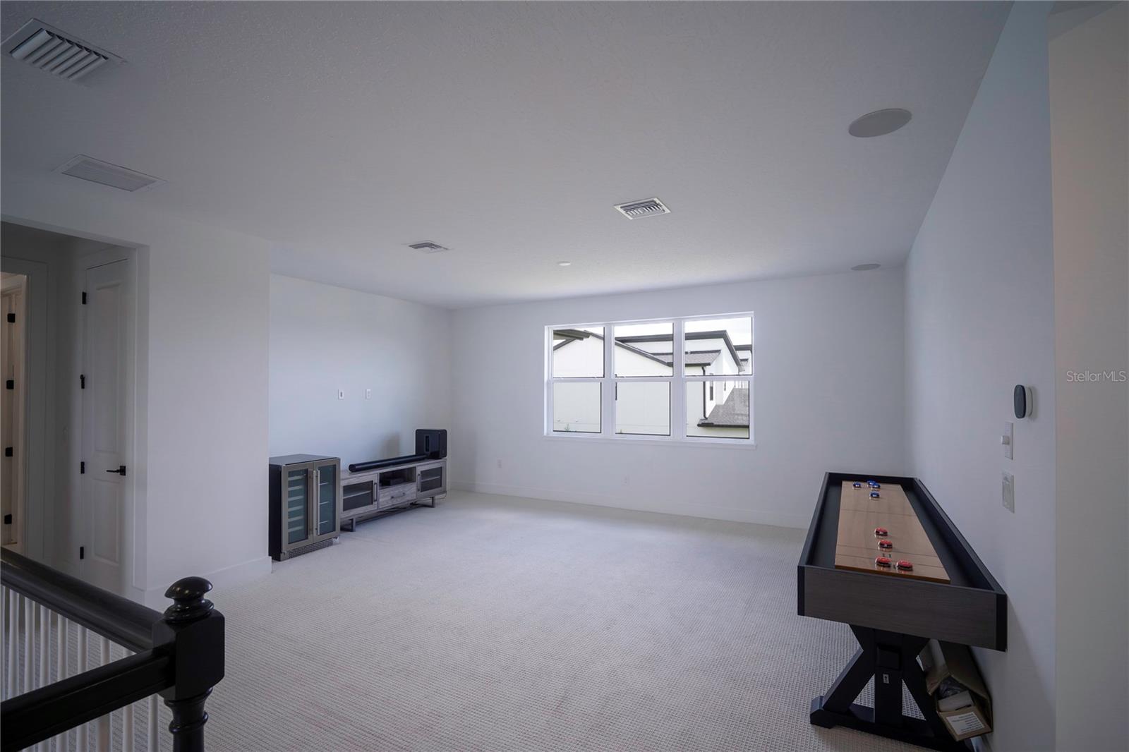 LAUREL POINTE PH 1 - Residential