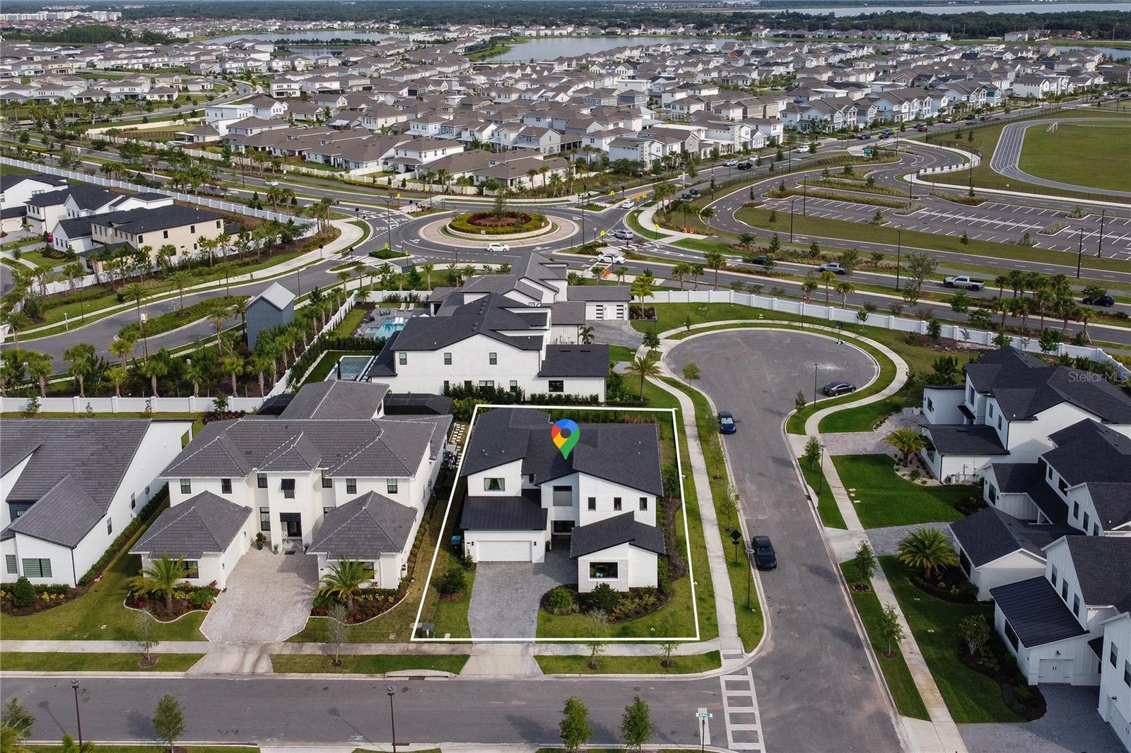 LAUREL POINTE PH 1 - Residential