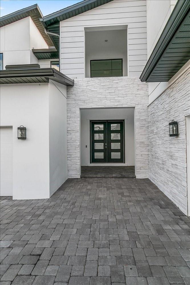 9004 SANTORINI DRIVE