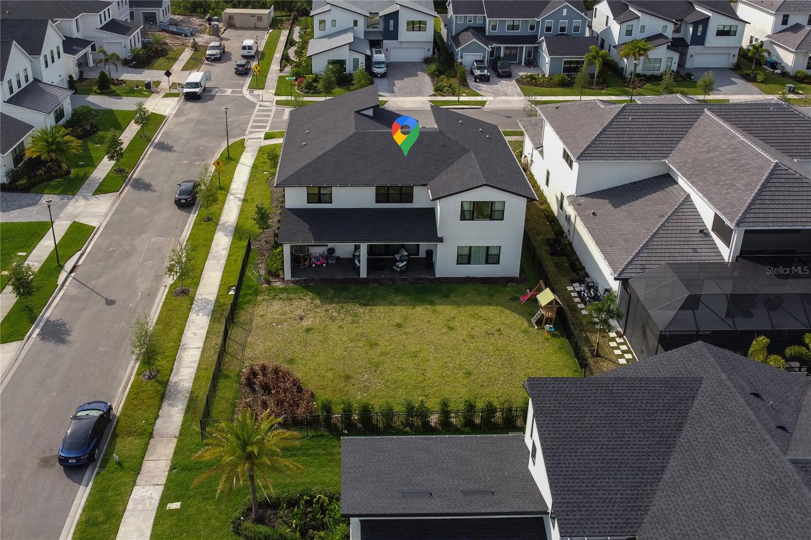 LAUREL POINTE PH 1 - Residential