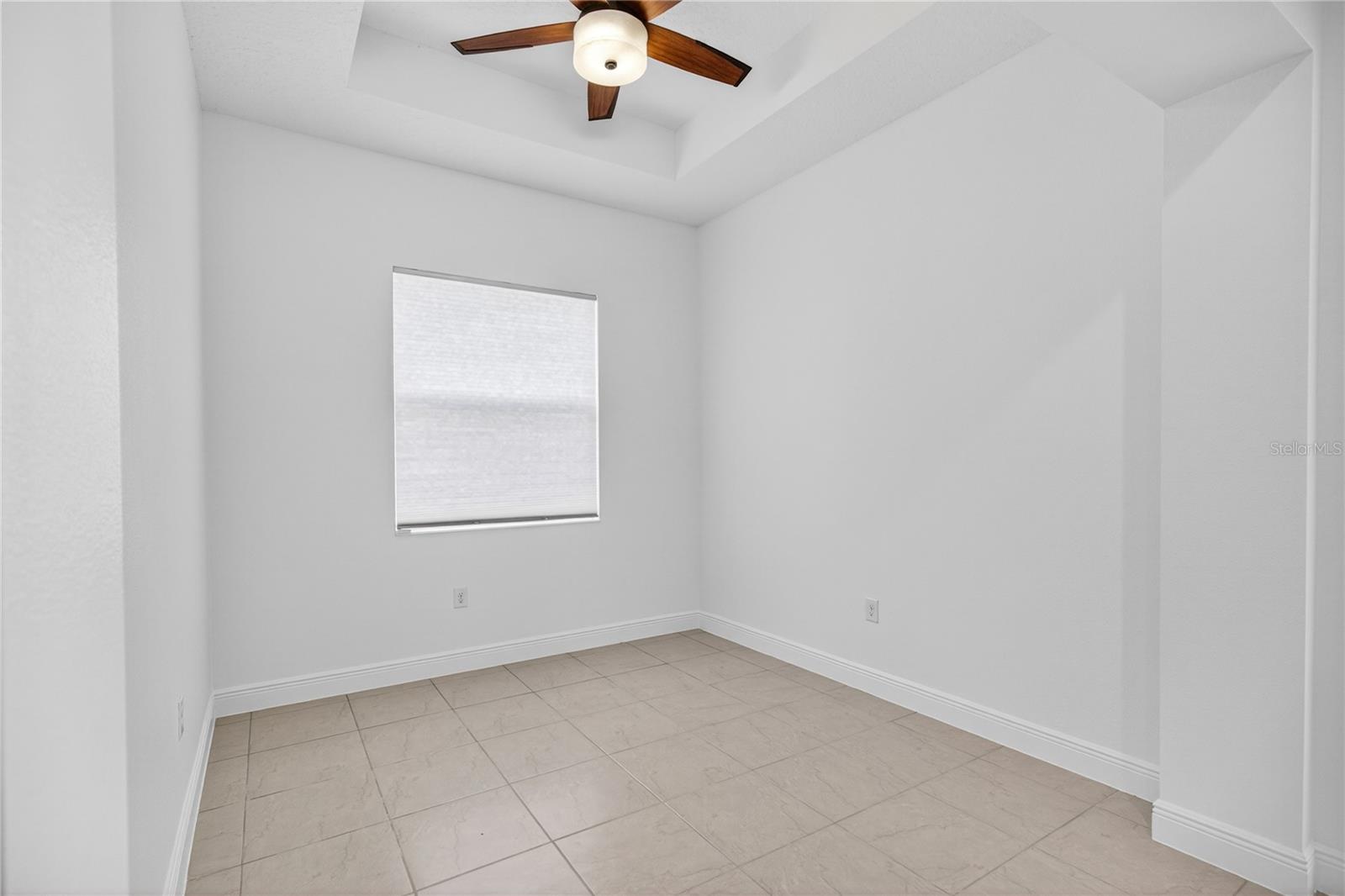 LAKES OF MOUNT DORA - Residential