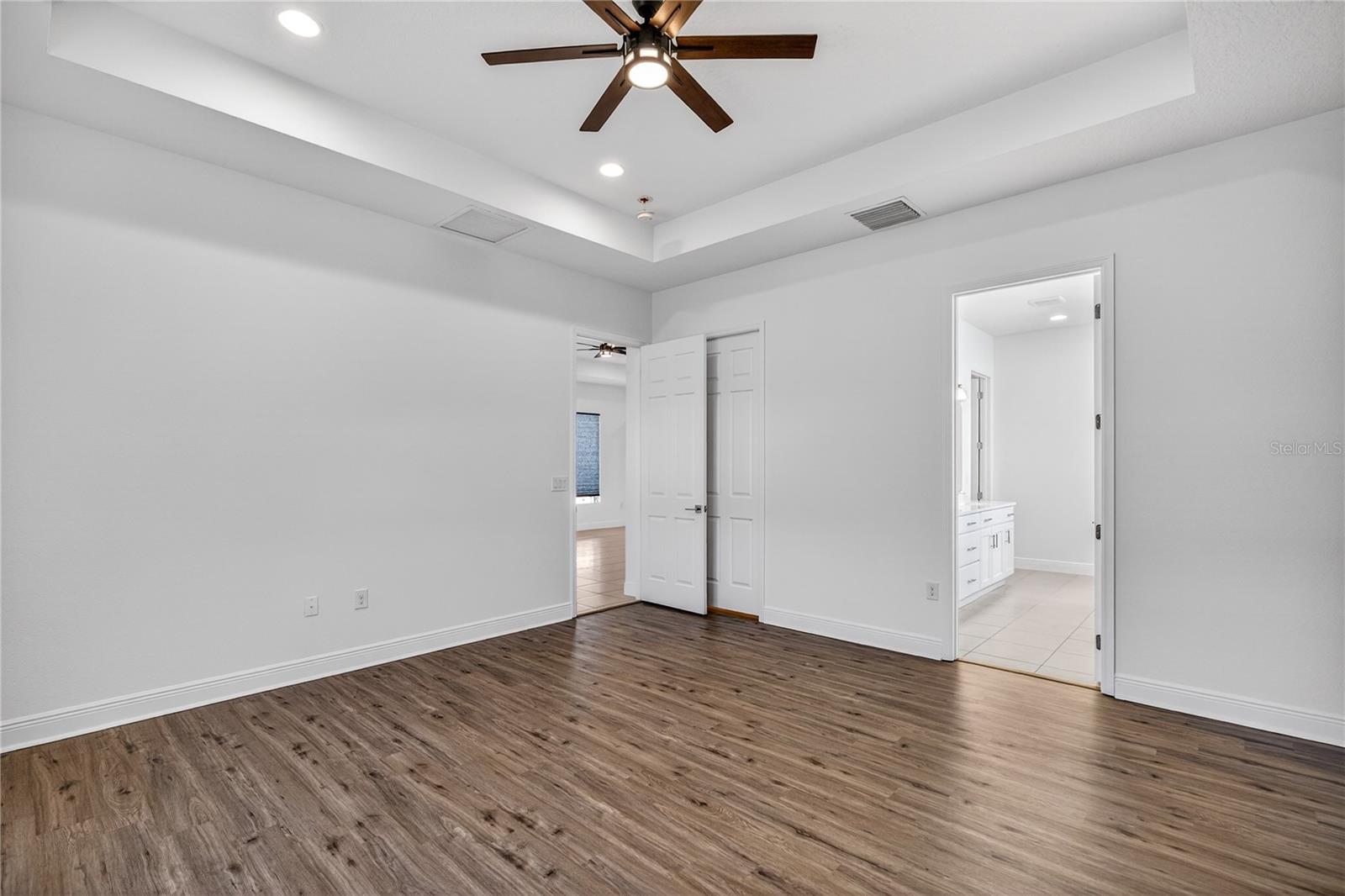 LAKES OF MOUNT DORA - Residential