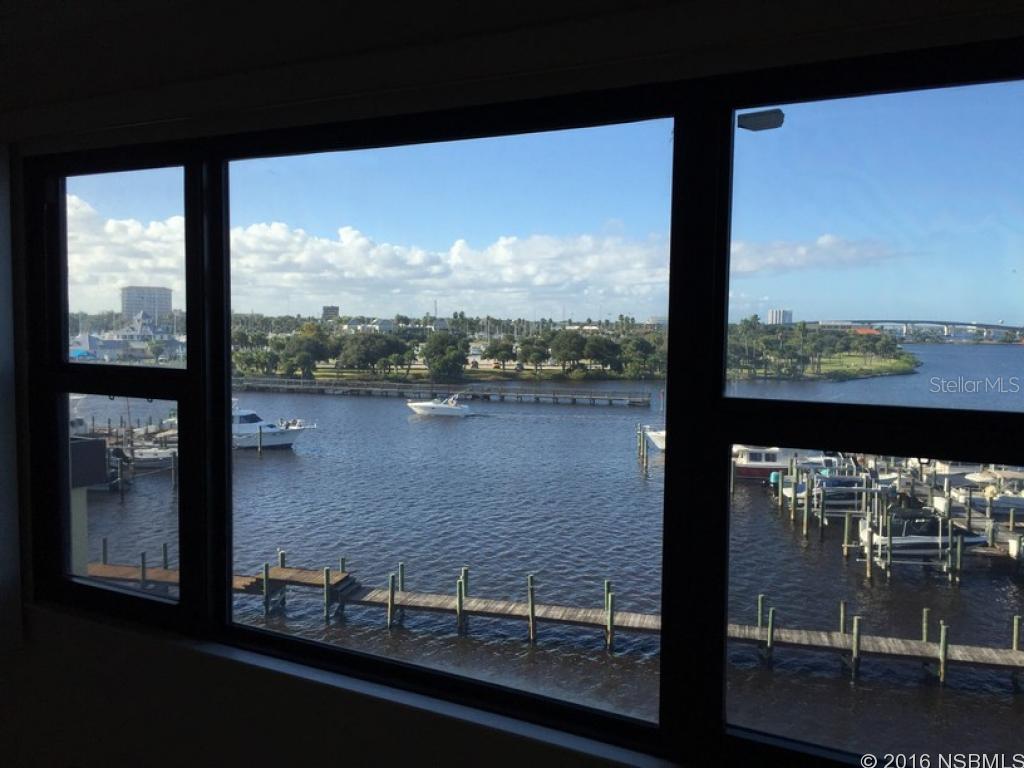 Marina Point Ph 01 Condo - Residential