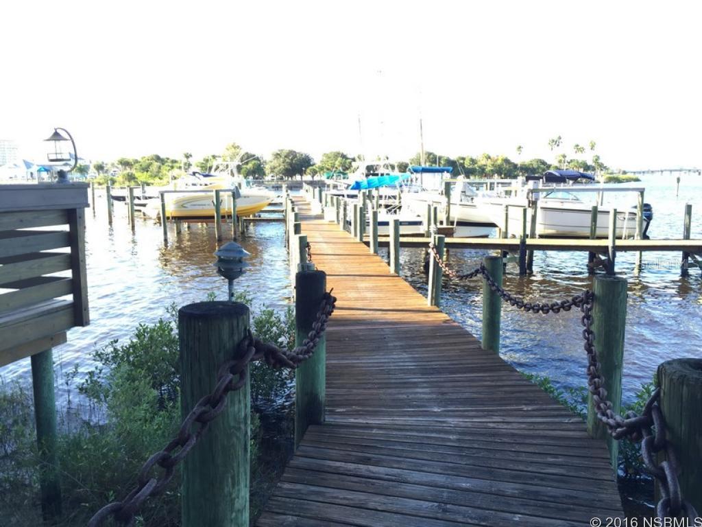 Marina Point Ph 01 Condo - Residential