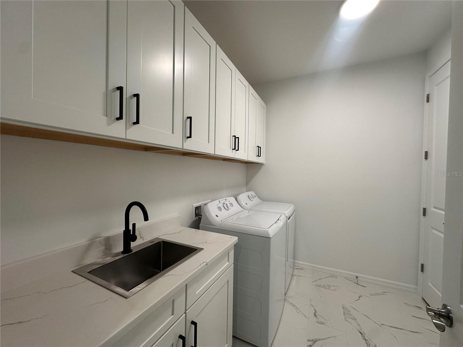 SWEETWATER/LAKEWOOD RANCH PH I - Residential Lease