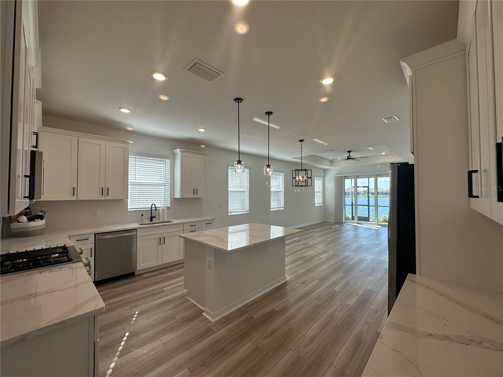 SWEETWATER/LAKEWOOD RANCH PH I - Residential Lease