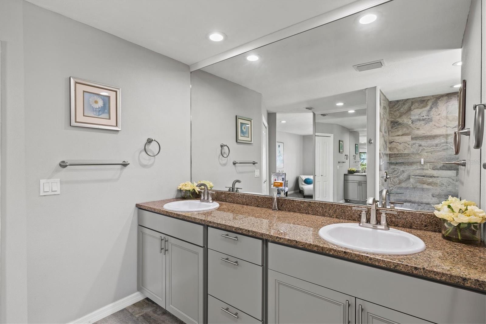 CORNWELL ON THE GULF - Residential