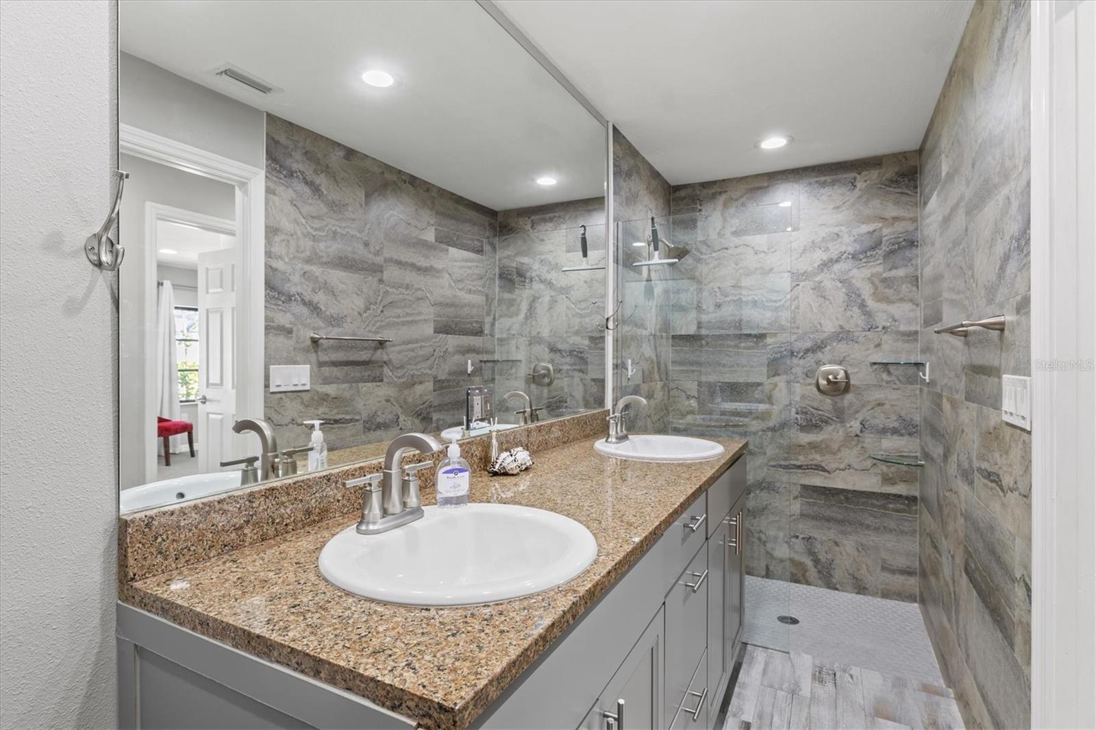 CORNWELL ON THE GULF - Residential