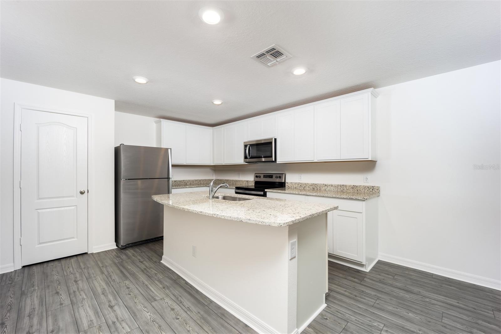 GUM LAKE PRESERVE - Residential