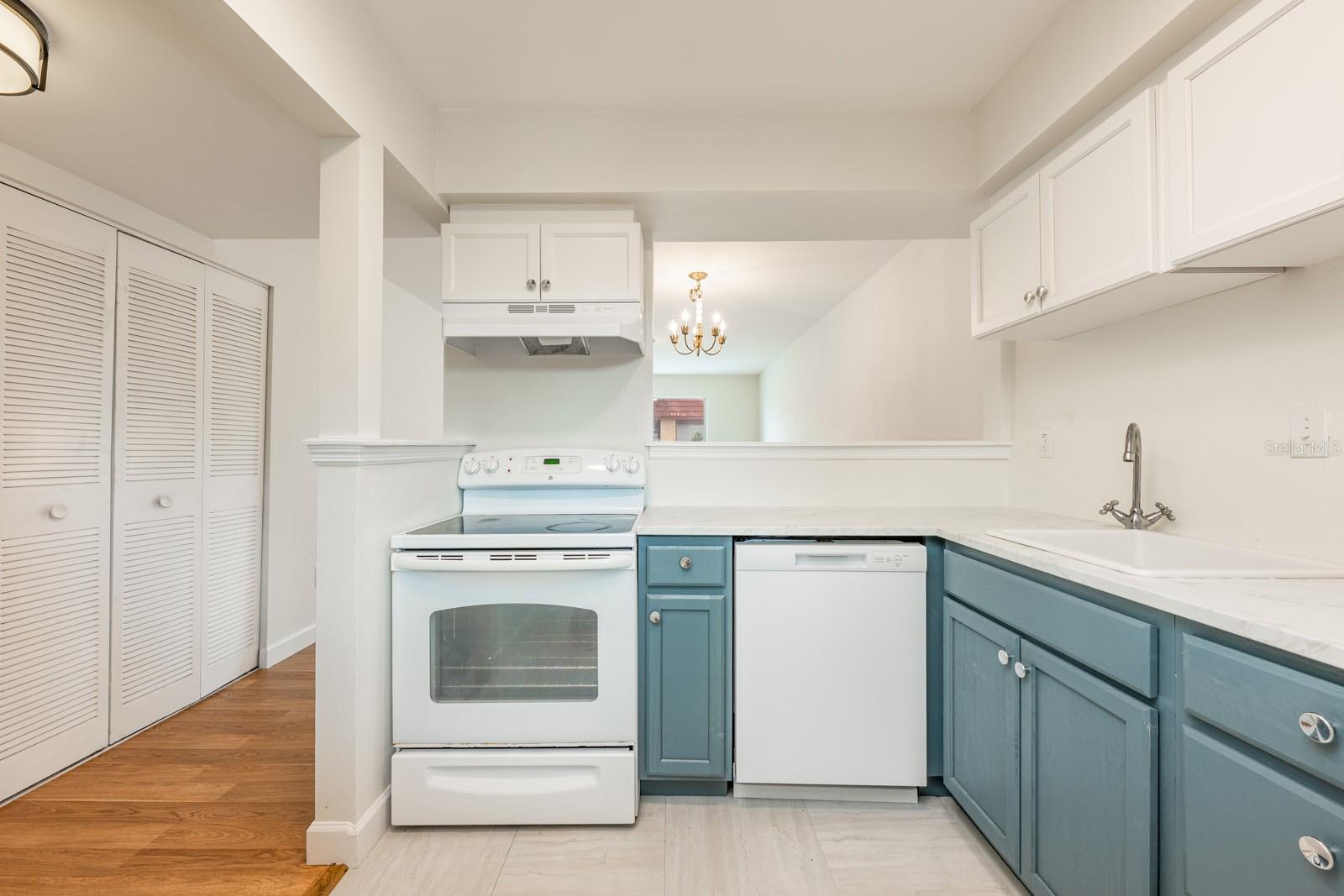 OAK SHADOWS CONDO - Residential