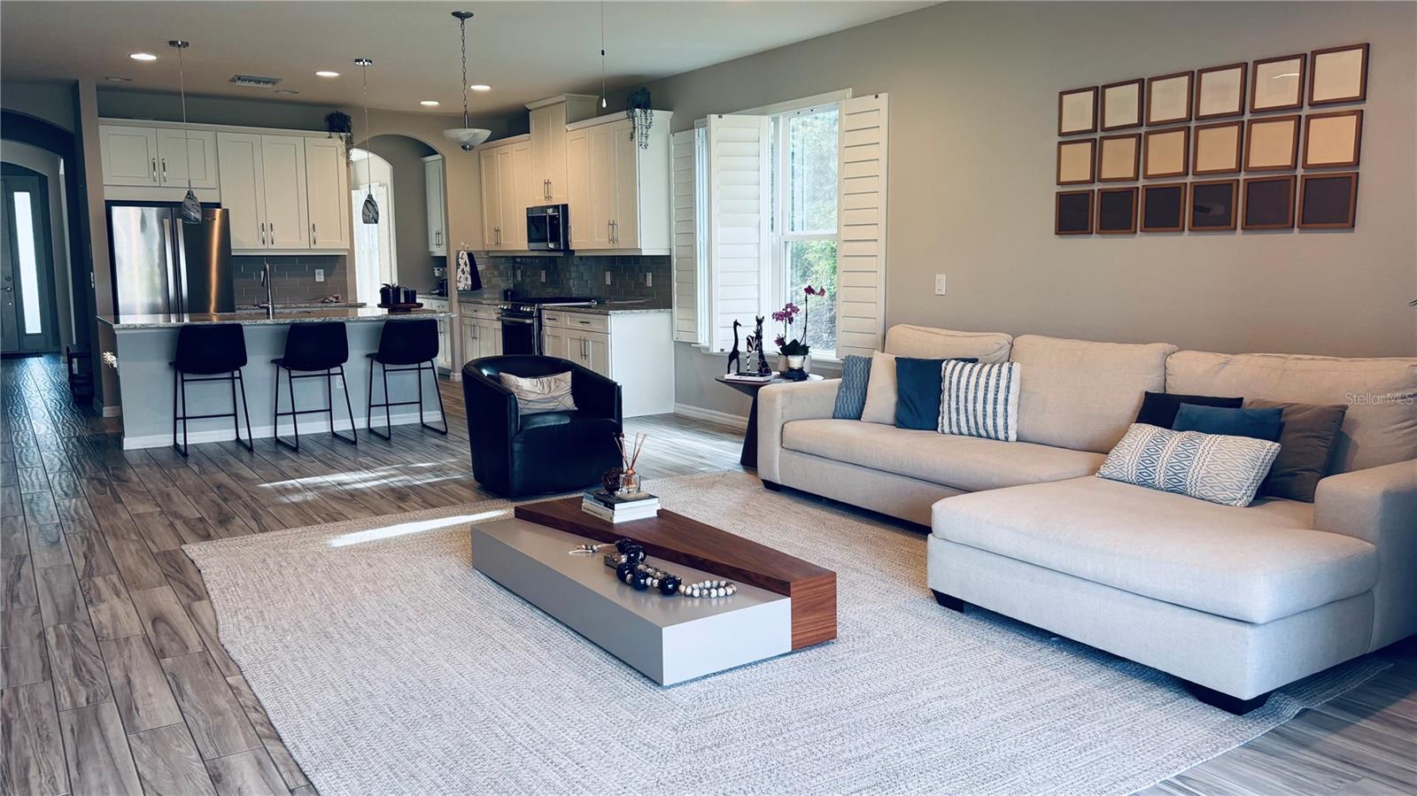 ARBOR LAKES ON PALMER RANCH - Residential Lease