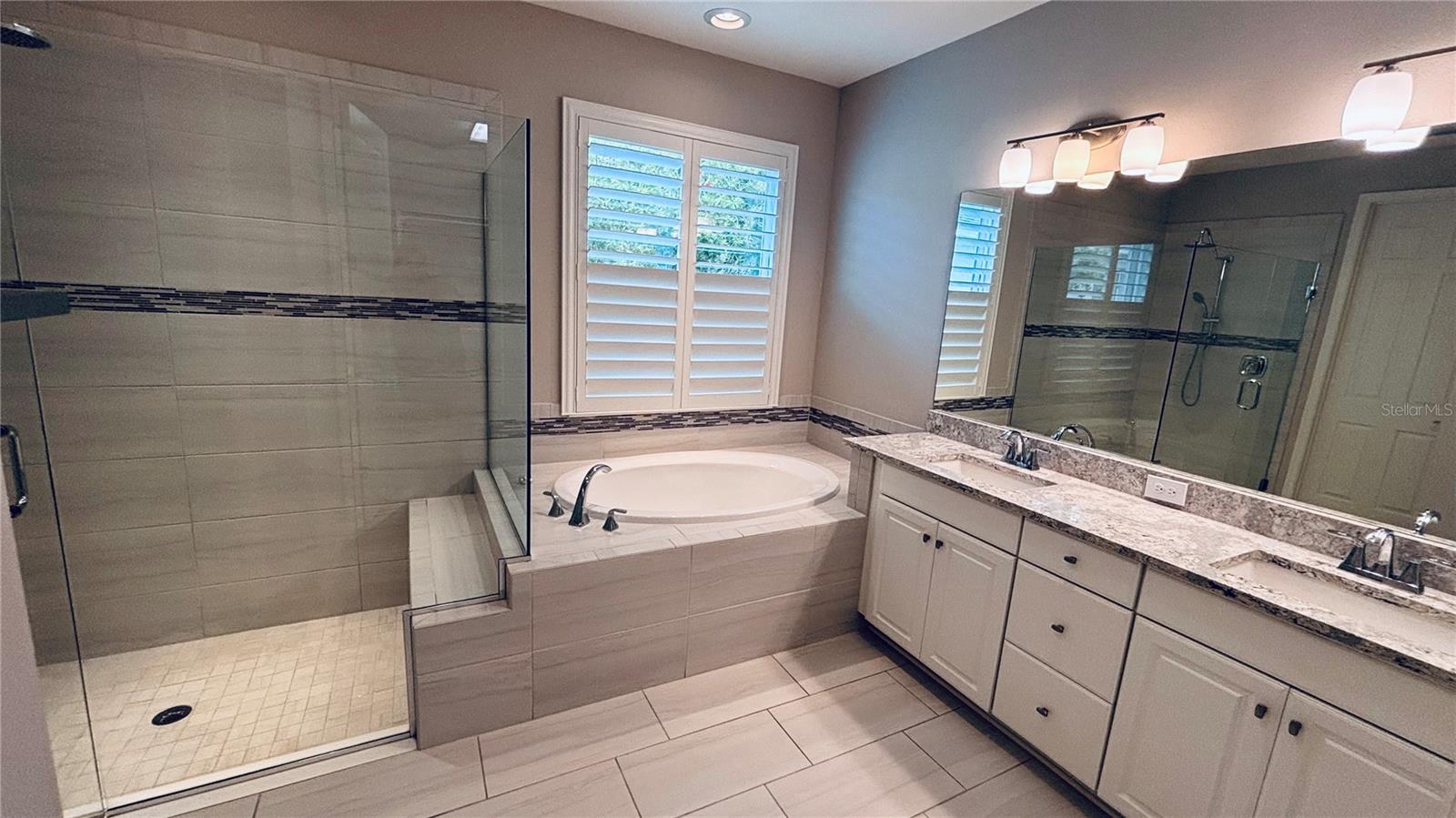 ARBOR LAKES ON PALMER RANCH - Residential Lease