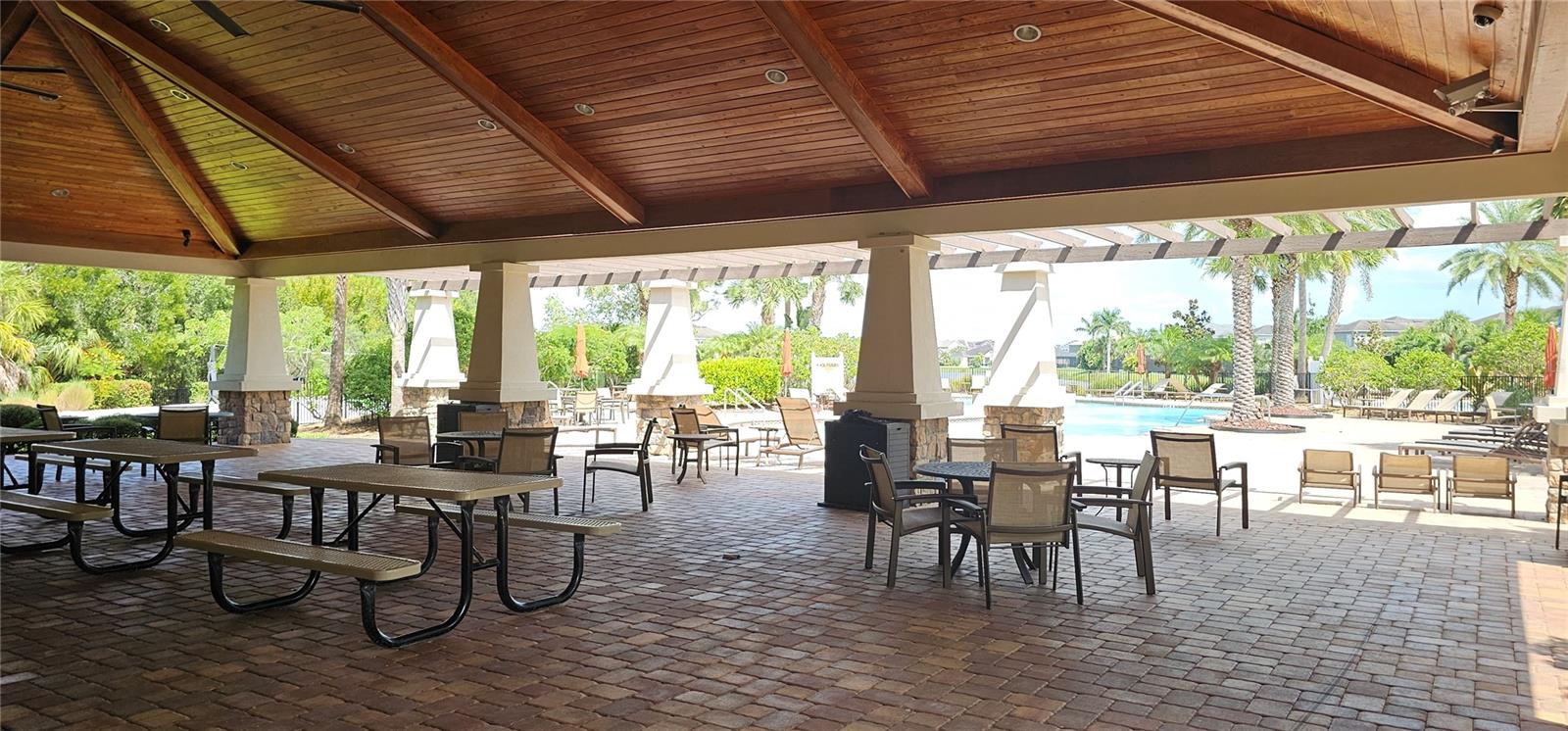 ARBOR LAKES ON PALMER RANCH - Residential Lease