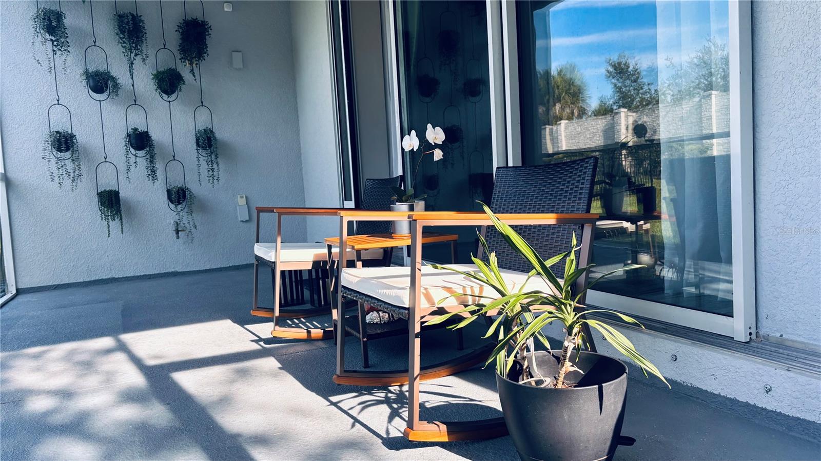 ARBOR LAKES ON PALMER RANCH - Residential Lease