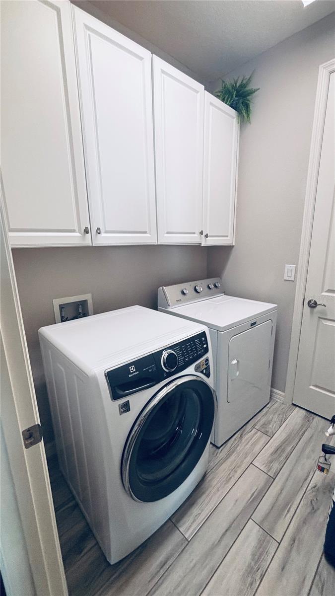 ARBOR LAKES ON PALMER RANCH - Residential Lease